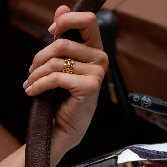 Aurelia Chain Ring